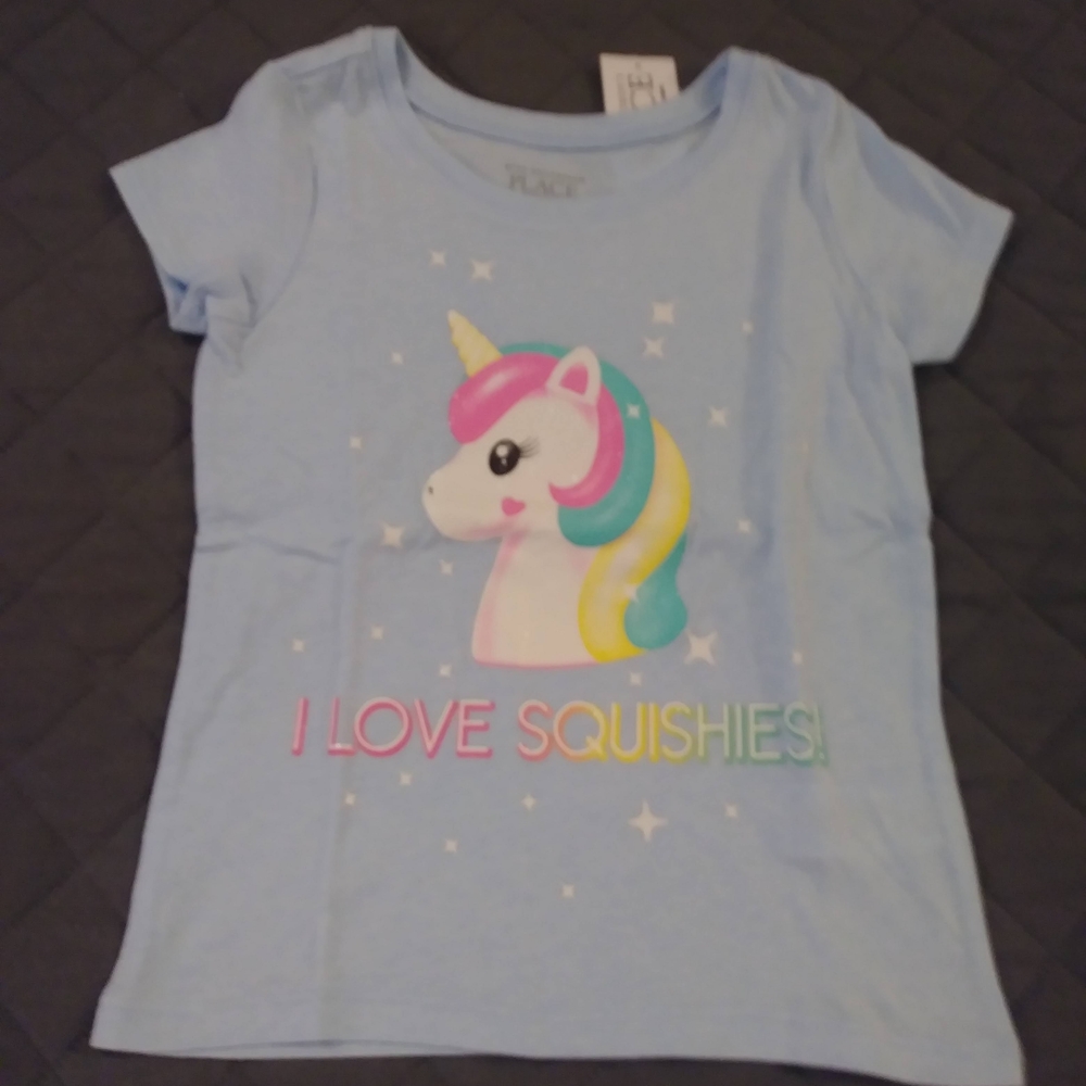 3 Find novelty shirts.